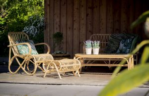 rotan stoel belse retro met bank en voetenbankje