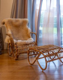 Rotan stoel Belse Classic met voetenbankje