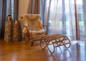 Rotan stoel Belse Classic met voetenbankje